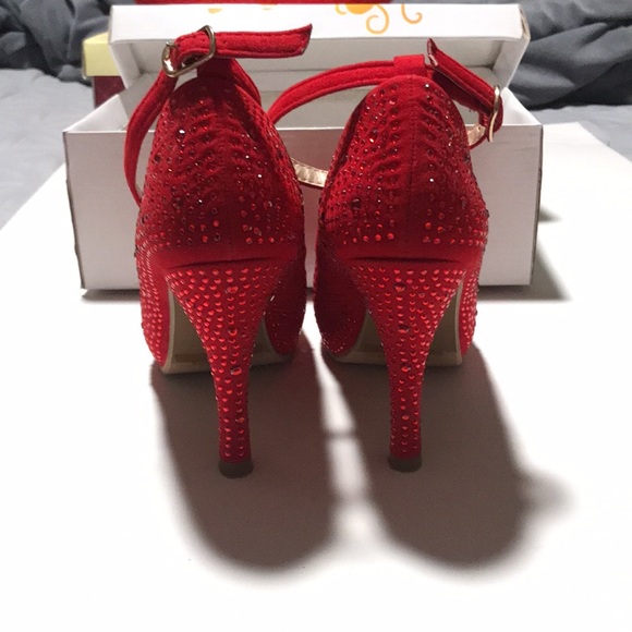 Ruby Red slippers - Picture 4 of 7